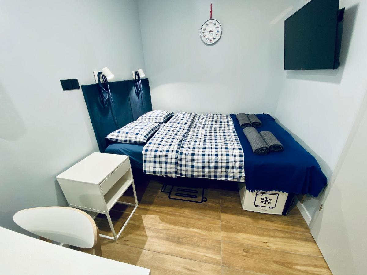 Hotel Thruster - mini kino, lobby, kuchnia, netflix Gdynia Zewnętrze zdjęcie