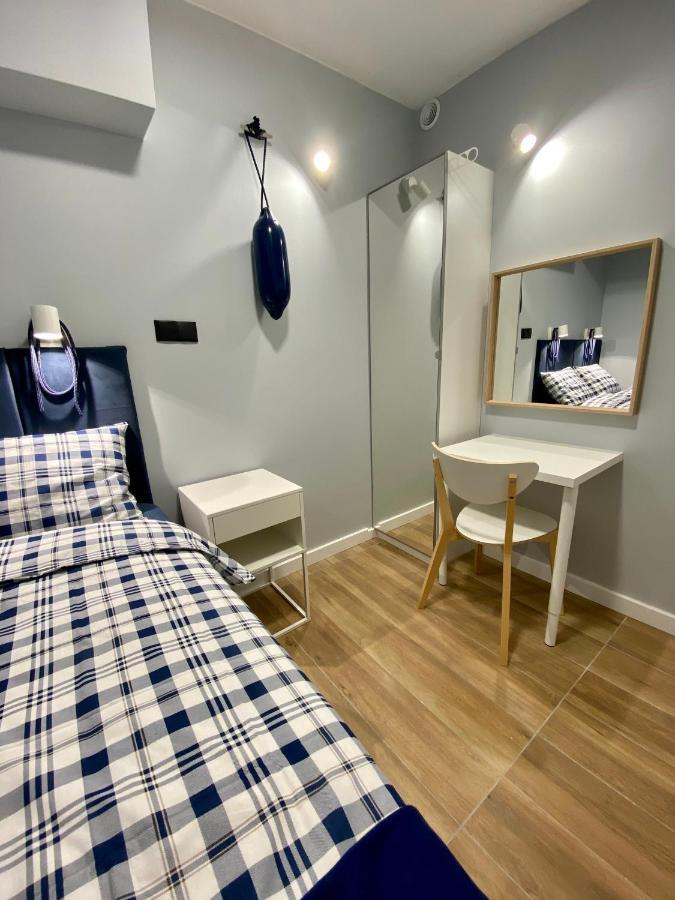 Hotel Thruster - mini kino, lobby, kuchnia, netflix Gdynia Zewnętrze zdjęcie