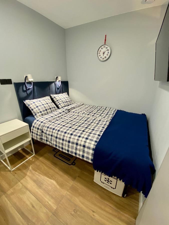 Hotel Thruster - mini kino, lobby, kuchnia, netflix Gdynia Zewnętrze zdjęcie