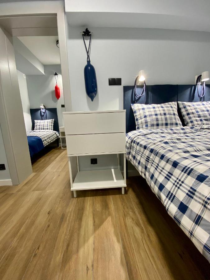 Hotel Thruster - mini kino, lobby, kuchnia, netflix Gdynia Zewnętrze zdjęcie