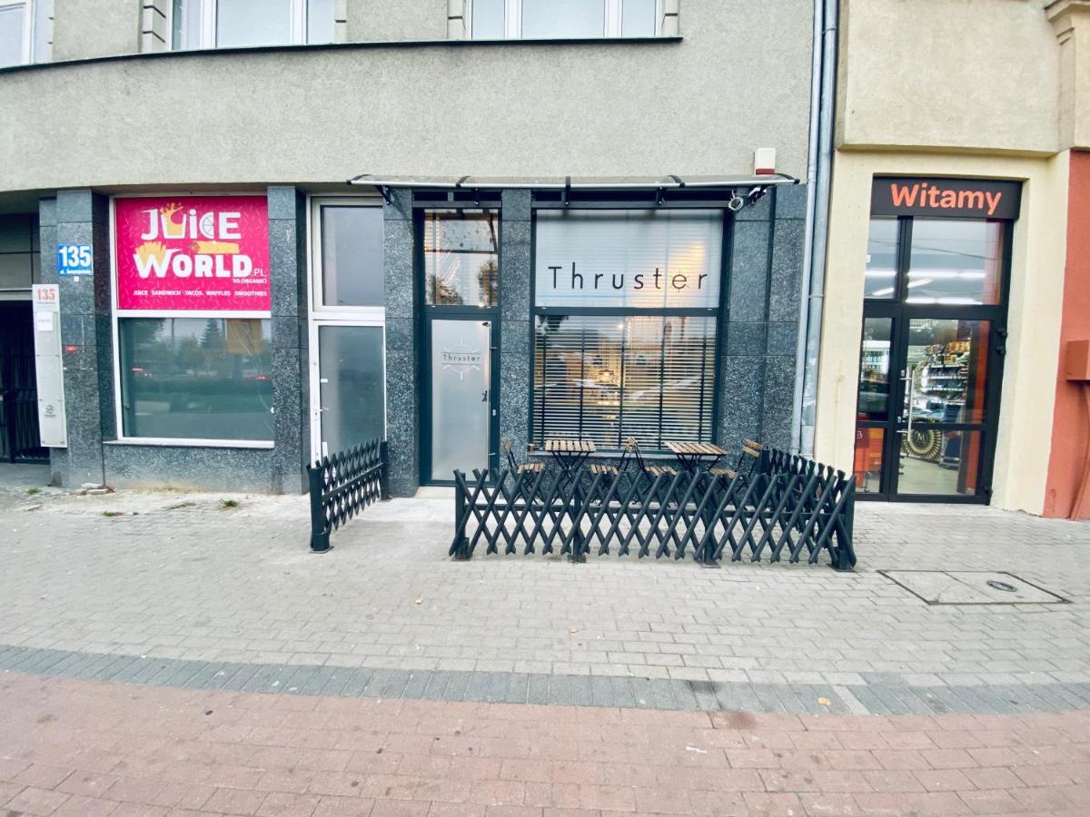 Hotel Thruster - mini kino, lobby, kuchnia, netflix Gdynia Zewnętrze zdjęcie