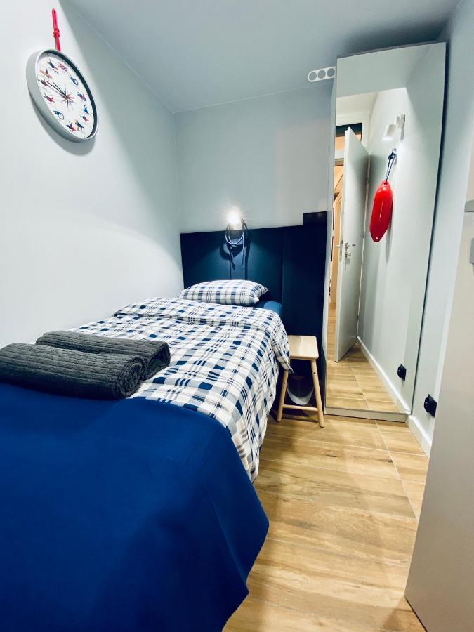 Hotel Thruster - mini kino, lobby, kuchnia, netflix Gdynia Zewnętrze zdjęcie