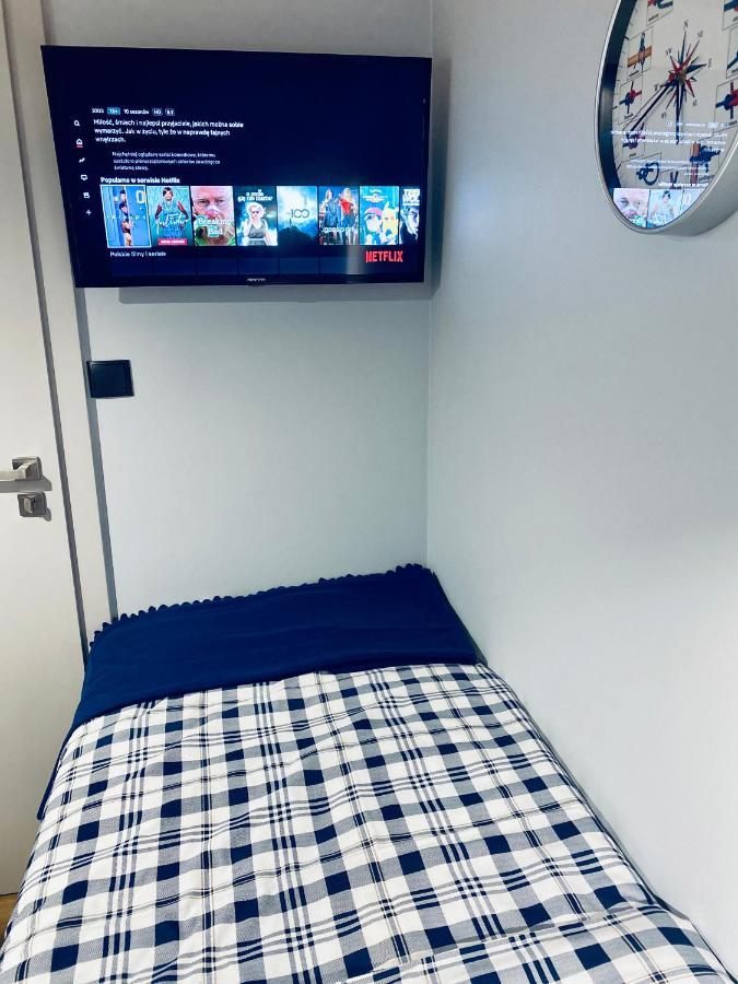 Hotel Thruster - mini kino, lobby, kuchnia, netflix Gdynia Zewnętrze zdjęcie