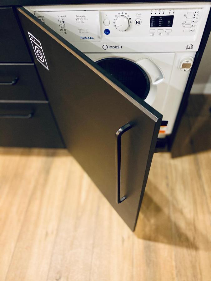 Hotel Thruster - mini kino, lobby, kuchnia, netflix Gdynia Zewnętrze zdjęcie